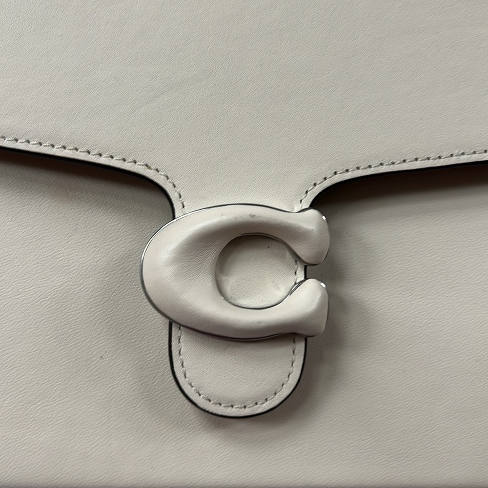 Coach purse - Picture 4 of 9